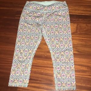 Ivivva crop leggings